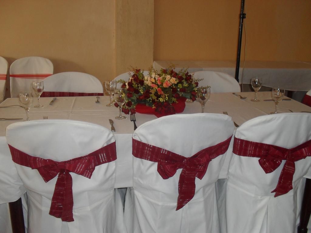 Royal Mount Hotel Kandy Kültér fotó